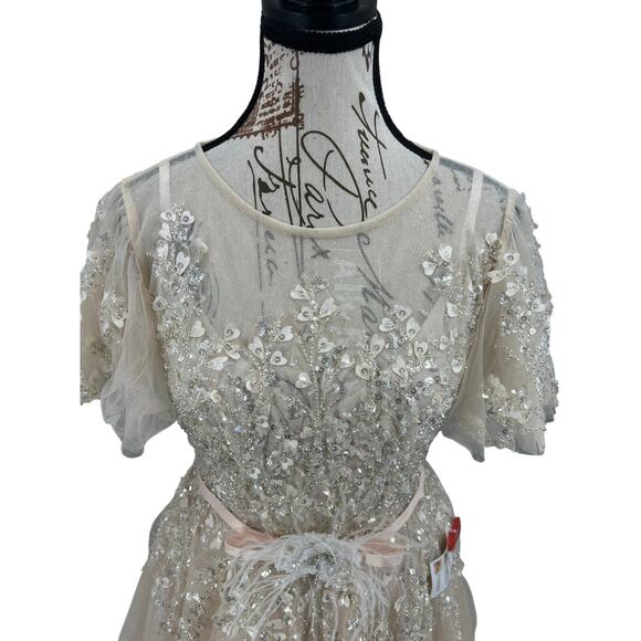 Mac Duggal 20362 Nude Embellished Flutter Sleeve Bow Waist A-Line Gown size 6 - Picture 6 of 14